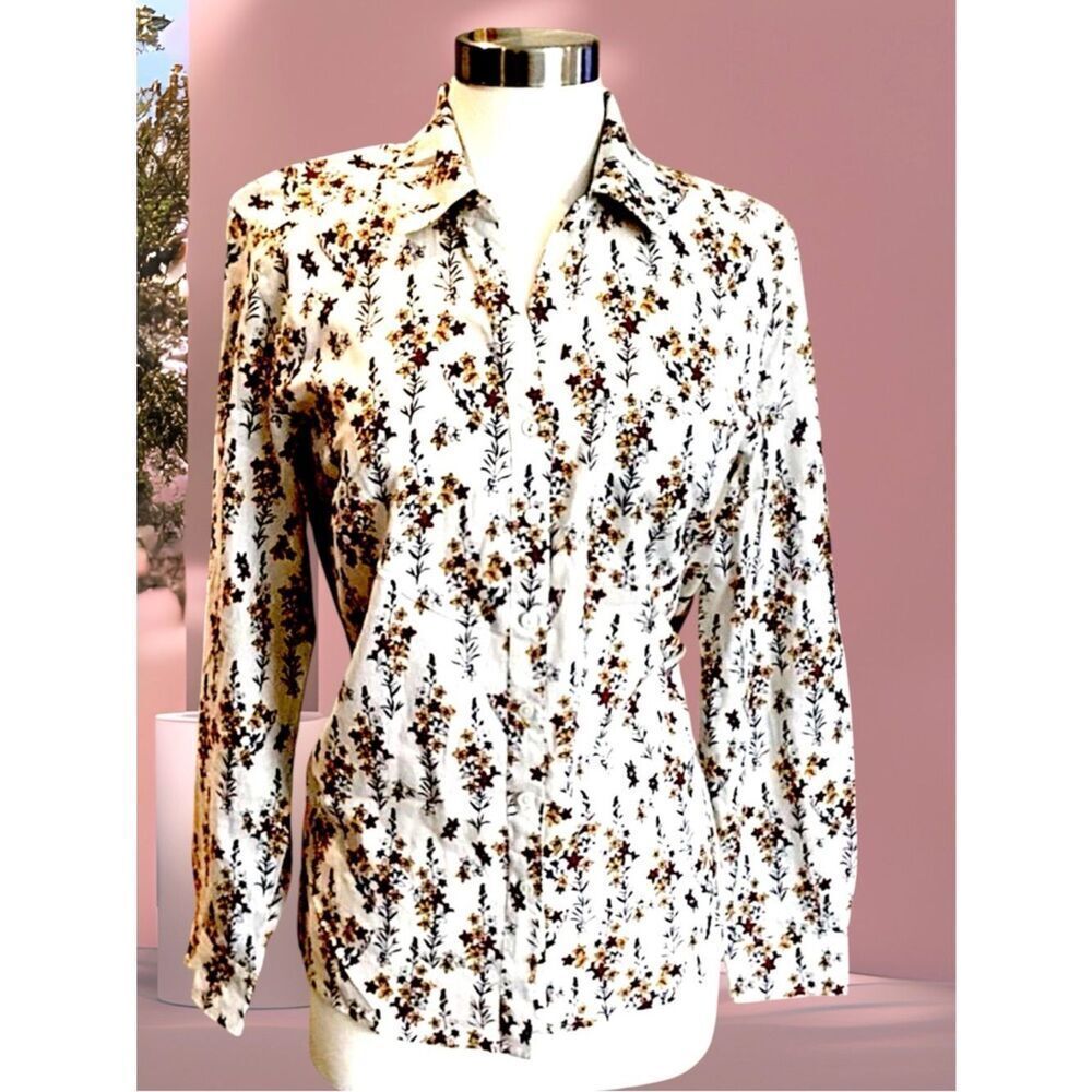 STYLE & CO BUTTON DOWN SHIRT SIZE MEDIUM